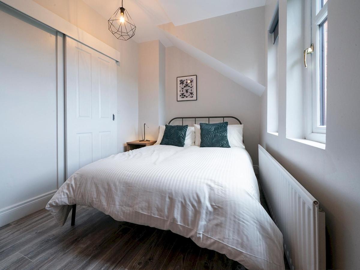 Pass The Keys Beautiful 4Br Restored Red Brick Cafes And Park Belfast Exterior foto