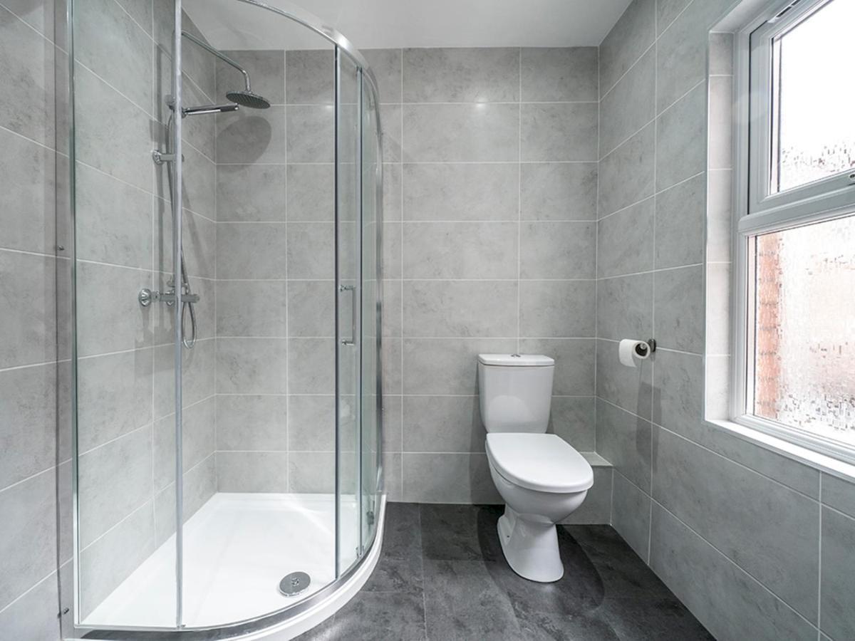 Pass The Keys Beautiful 4Br Restored Red Brick Cafes And Park Belfast Exterior foto